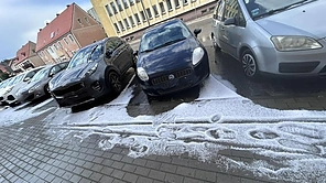 Kruša lyg sniegas Lenkijoje