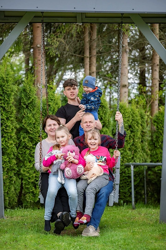 Globėjų šeima su vaikais / R. Vaitkevičiaus nuotr.