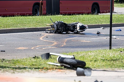 Avarija Jeruzalės gatvėje: susidūrė motociklas ir krovininis automobilis, motociklo vairuotojas žuvo / Pauliaus Peleckio / BNS nuotr.