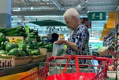 79-erių Rita buvo išspirta iš parduotuvės – toliau buvo dar blogiau: „Jaučiuosi kaip nusikaltėlė“