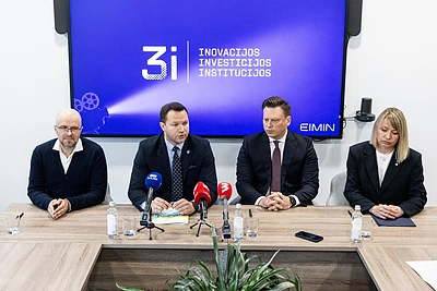 Romanas Matulis, Edvinas Grikšas, Valdas Benkunskas, Raminta Radavičienė / Pauliaus Peleckio / BNS nuotr.