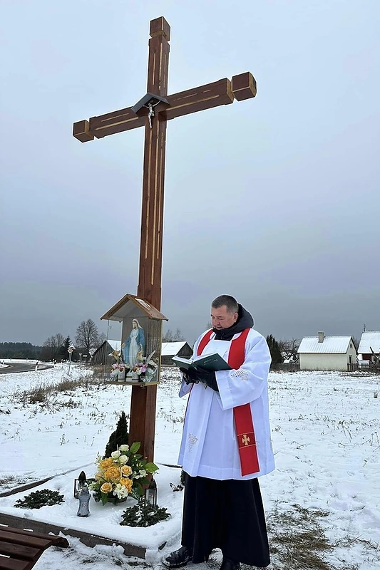 Kunigas Ryšardas Peciunas / Trakų rajono Paluknio „Medeinos“ gimnazijos nuotr.