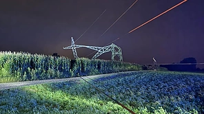 Lipno rajone Lenkijoje vėjas vartė elektros tinklo atramas