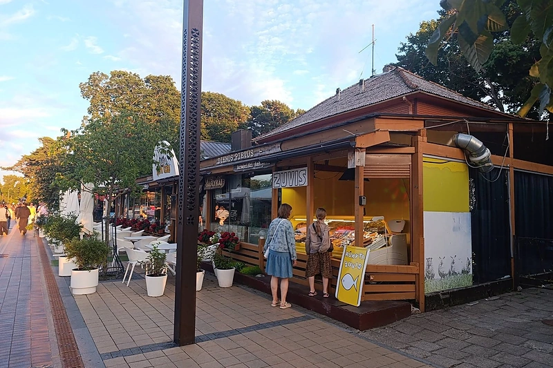 Birutės Navickaitės žuvies kioskas / Asmeninio albumo nuotr.
